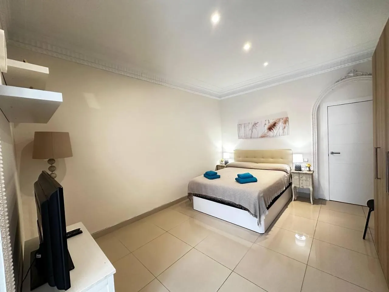 Gran Via Bed & Breakfast Barcelona 0*,