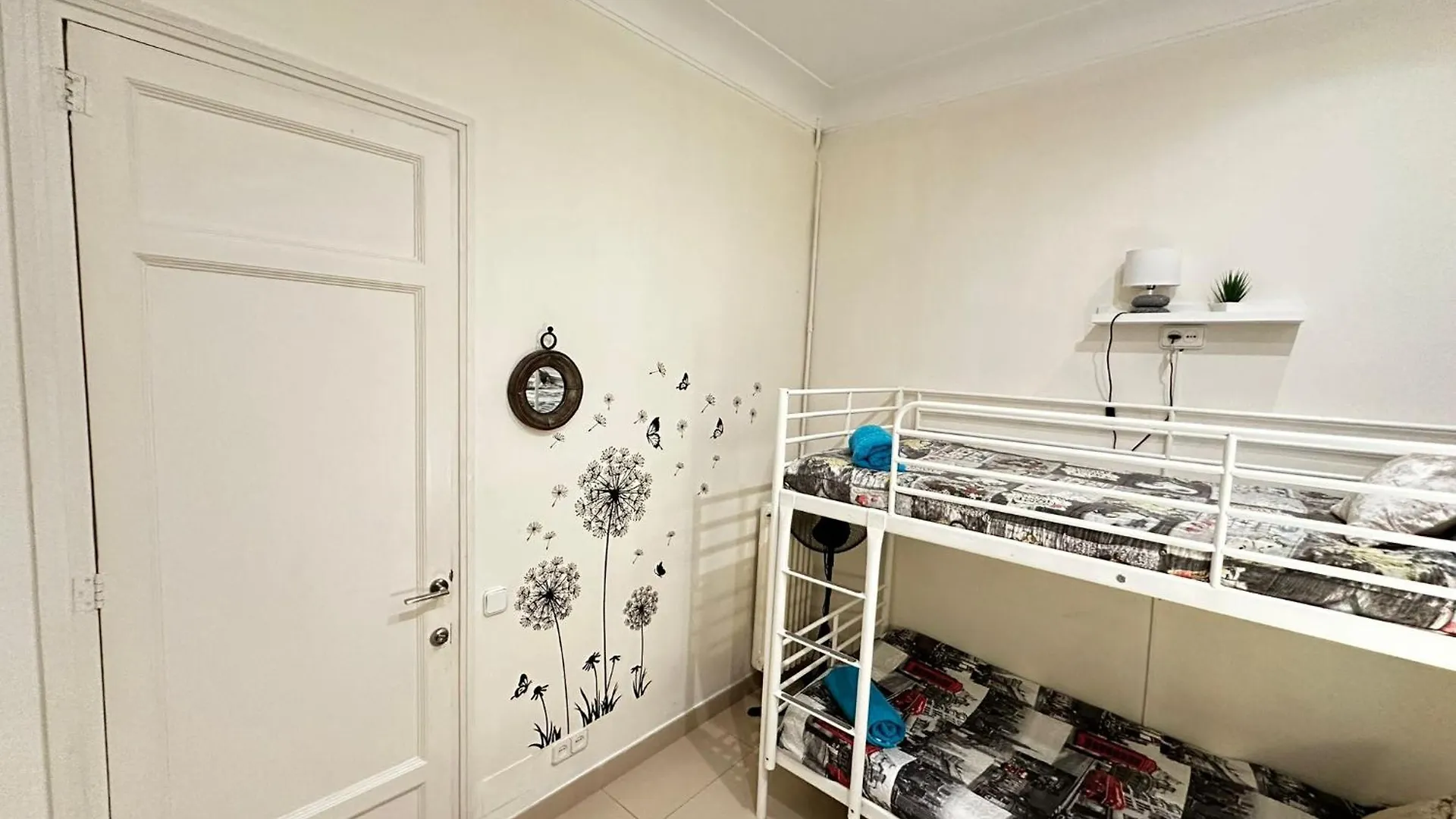 Gran Via Bed & Breakfast Barcelona