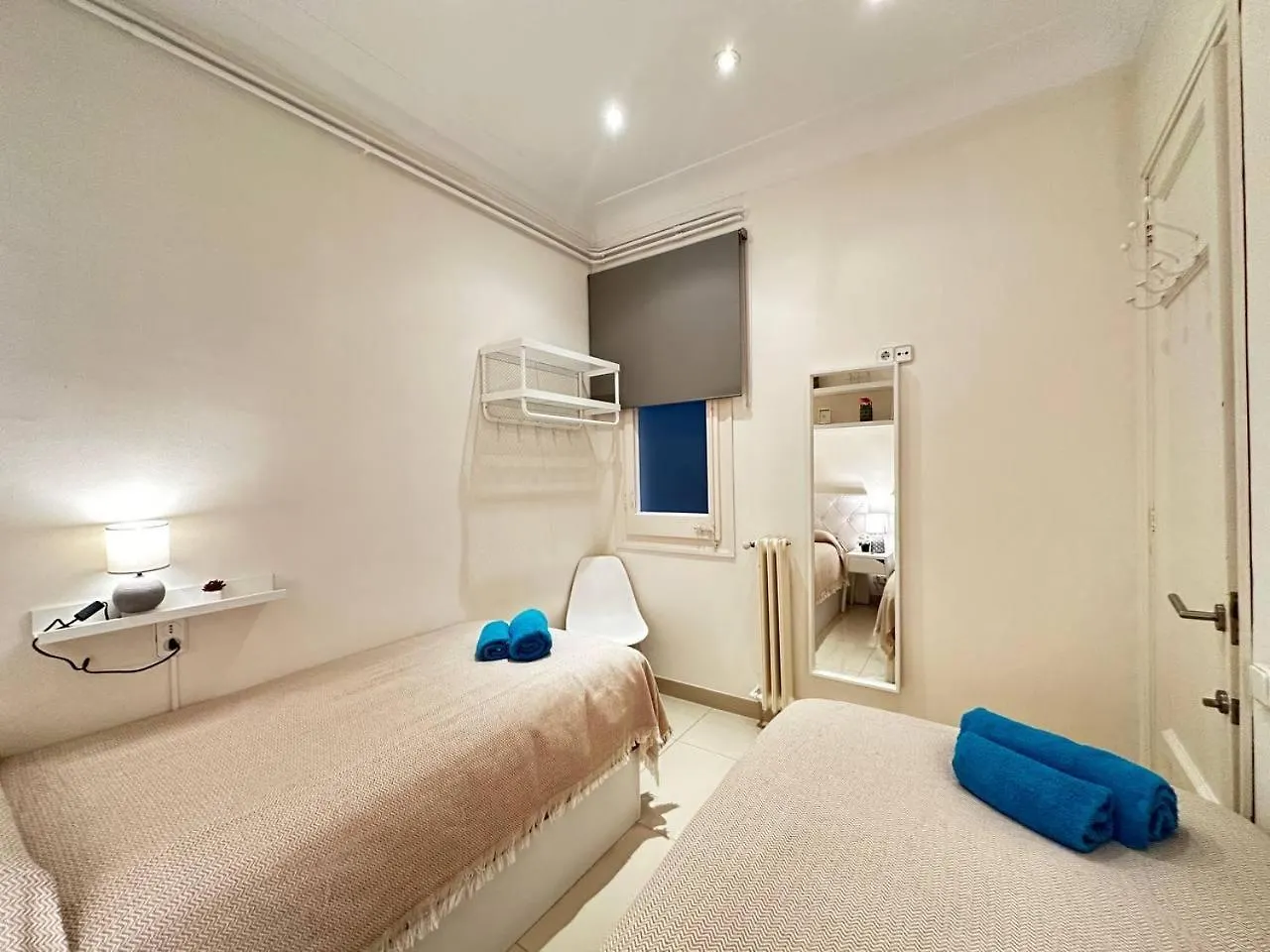 Gran Via Bed & Breakfast Barcelona