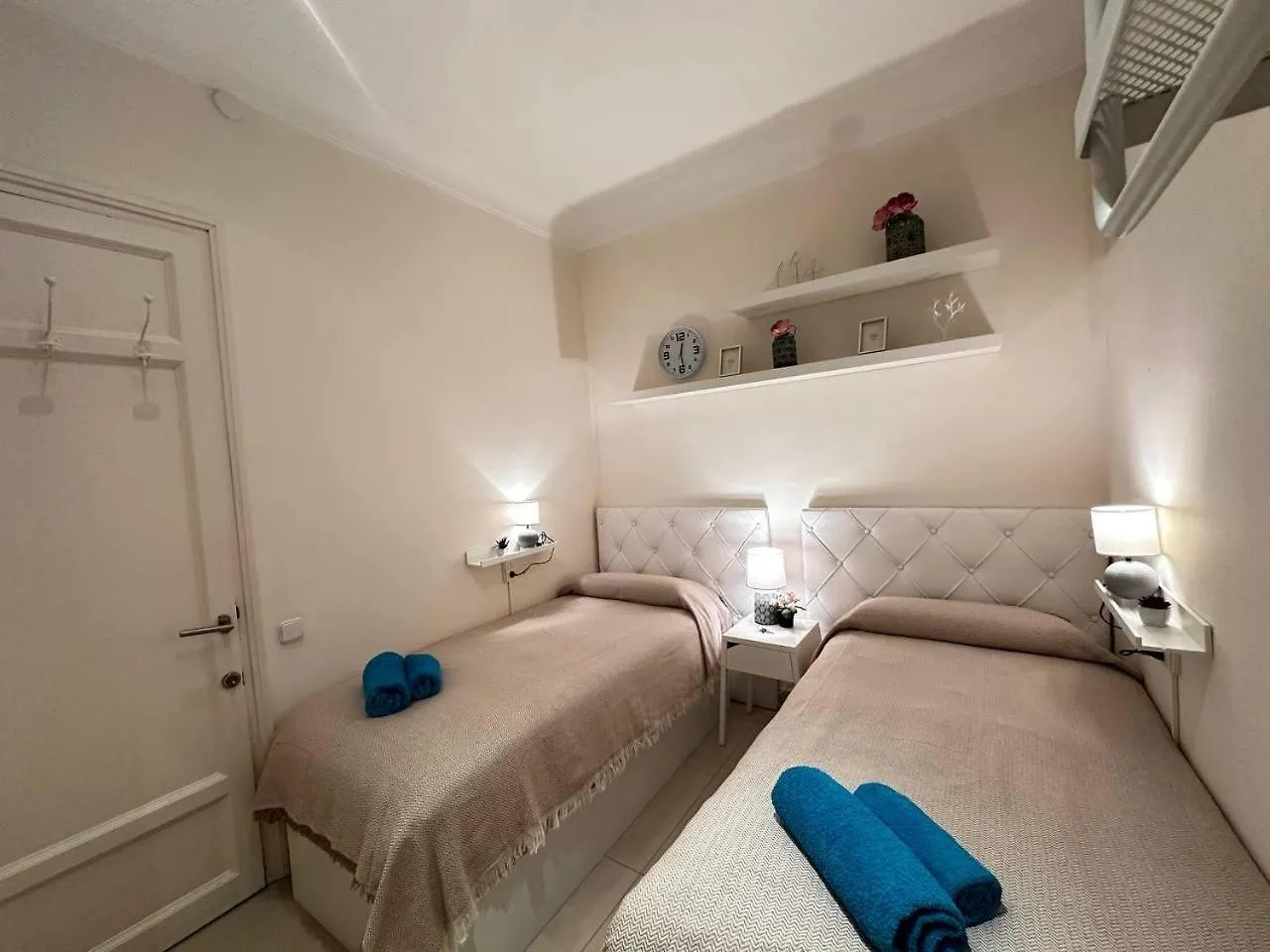 Gran Via Bed & Breakfast Barcelona