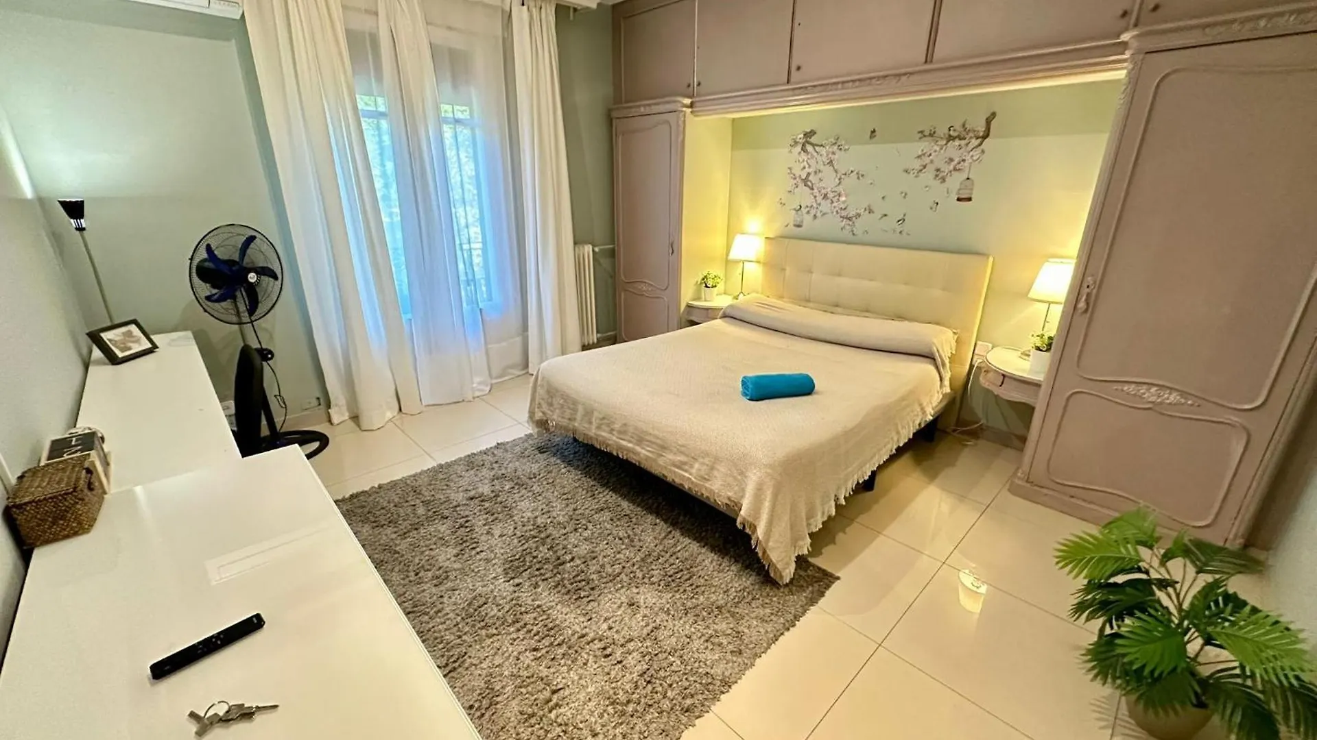 Gran Via Bed & Breakfast Barcelona