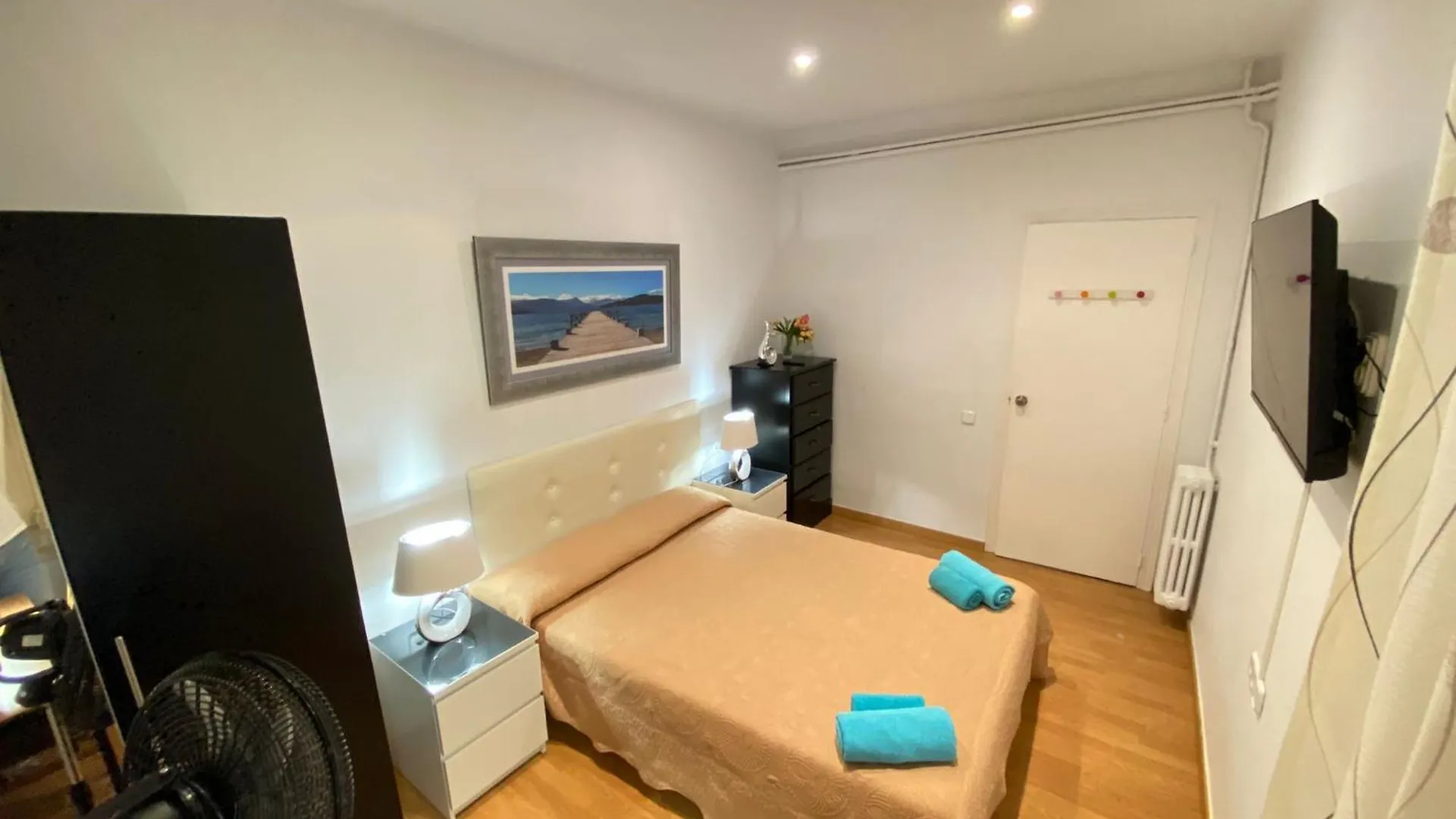 Gran Via Bed & Breakfast Barcelona