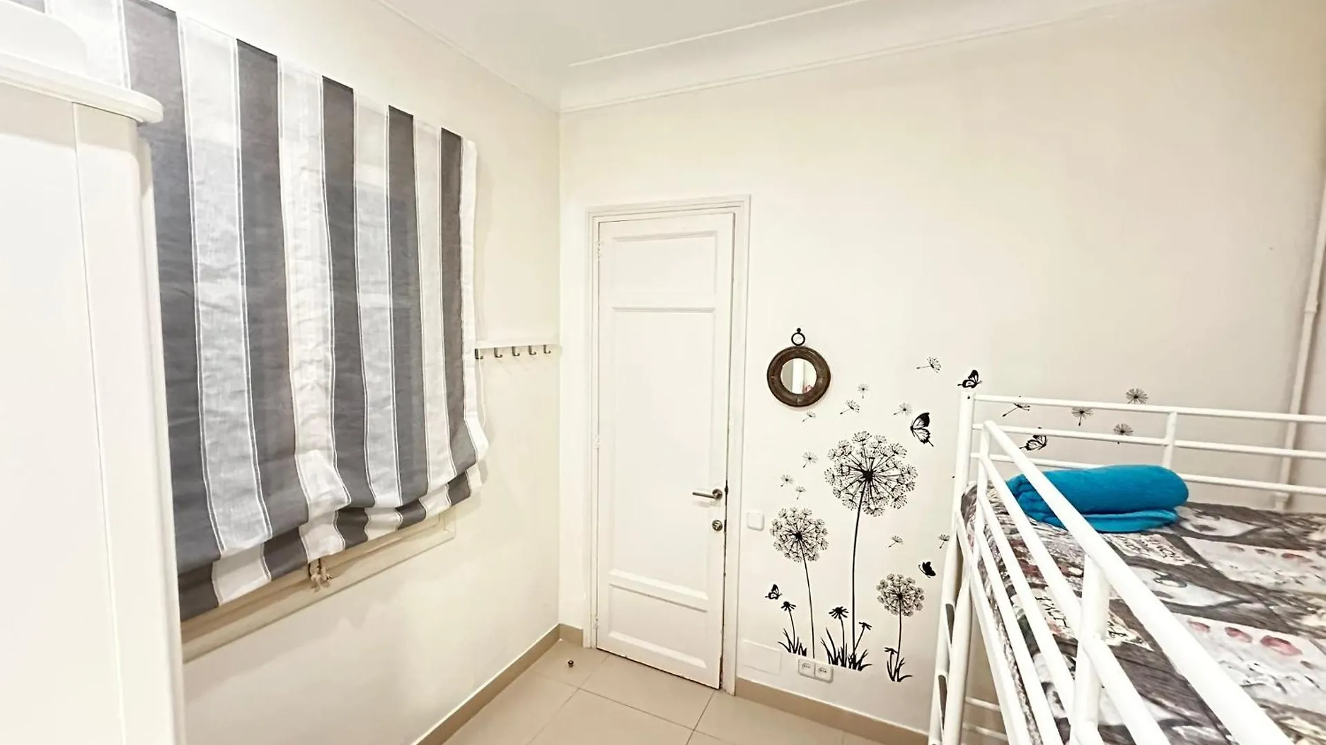 Gran Via Bed & Breakfast Barcelona